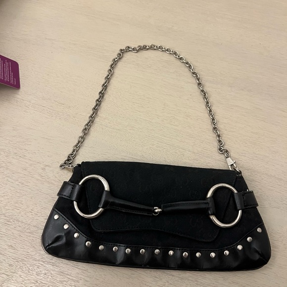 Gucci Black horsebit Leather Shoulder Bag with Silver Chain - Picture 11 of 12